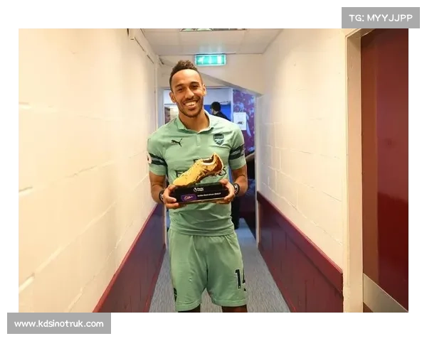 奥巴梅扬与法国队缘分的背后 揭秘这段跨国情缘与足球生涯的交织